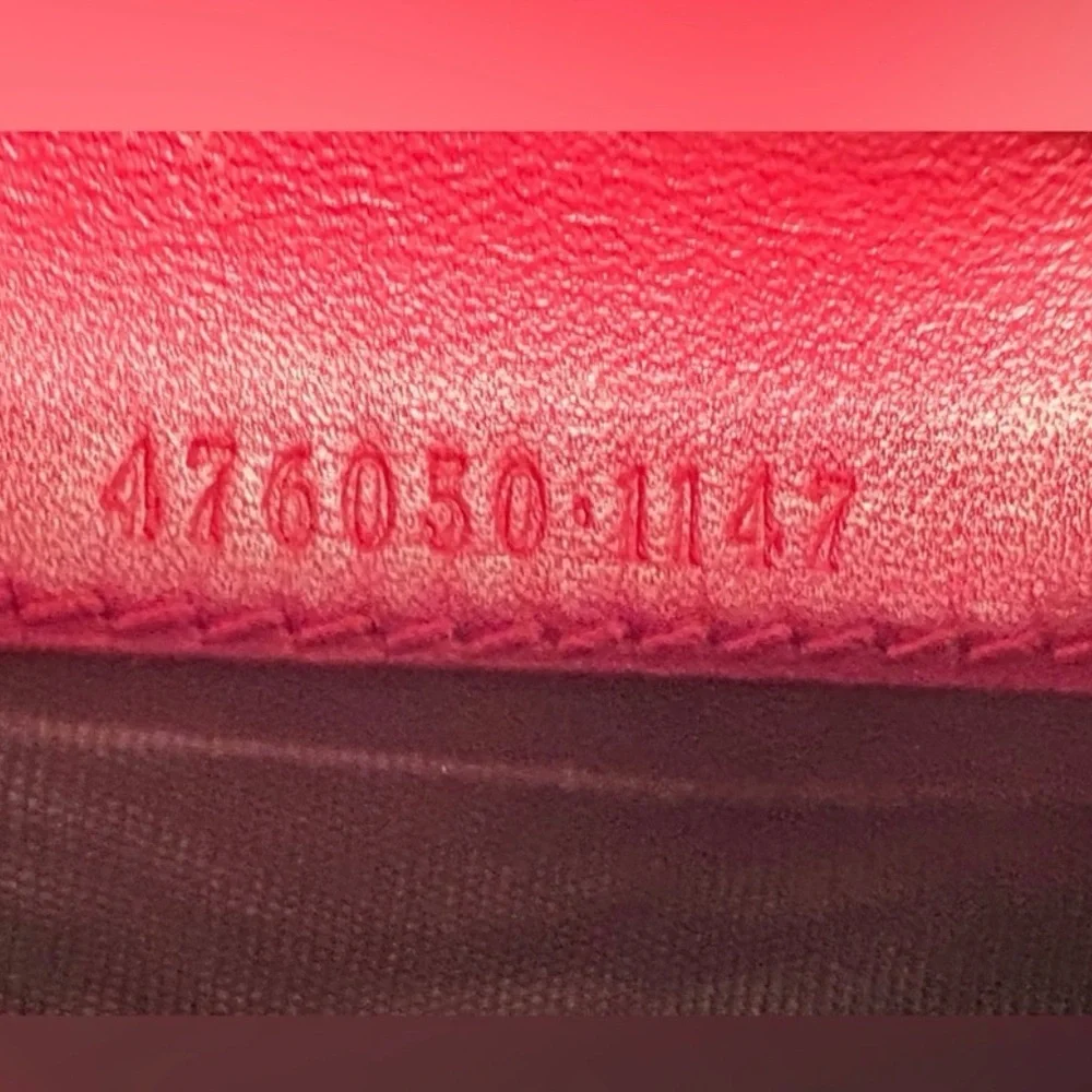 Gucci GG Supreme Cherry🍒 Wallet 476050.1147 • Crystal Cherry Motif Discontinued